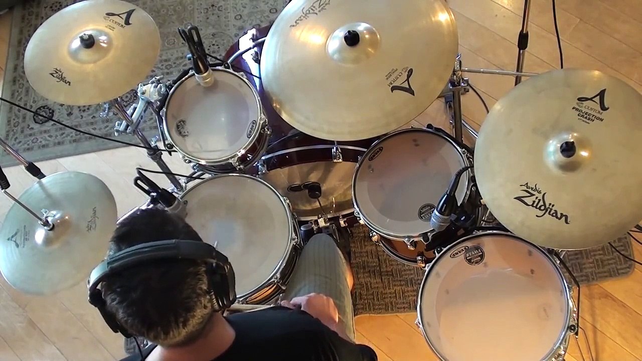 Algo Esta Cayendo Aqui - Drums