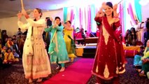 Mehndi Lage Gi Tere Hath   Mehndi Night Desi Girls DANCE