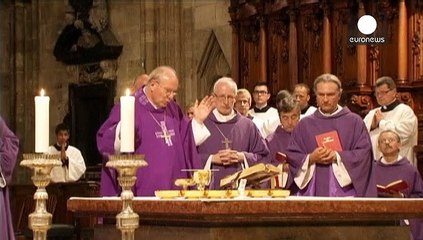 مسيرة في فيينا تنادي بحسن معاملة اللاجئين واحترامهم