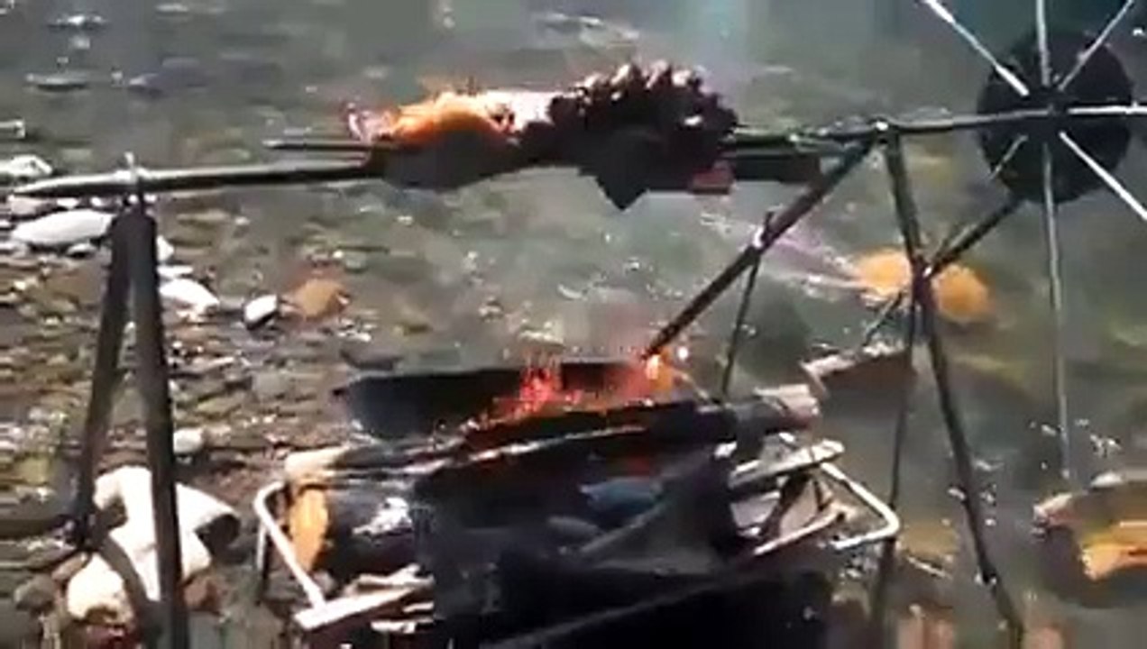 su  yeni icat degirmeni ile kuzu pişirme