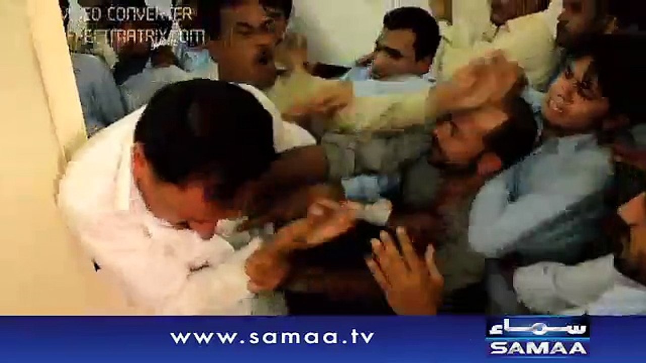 Civil Hospital Main Clerk Par Awaam Ka Tashadud Must Watch