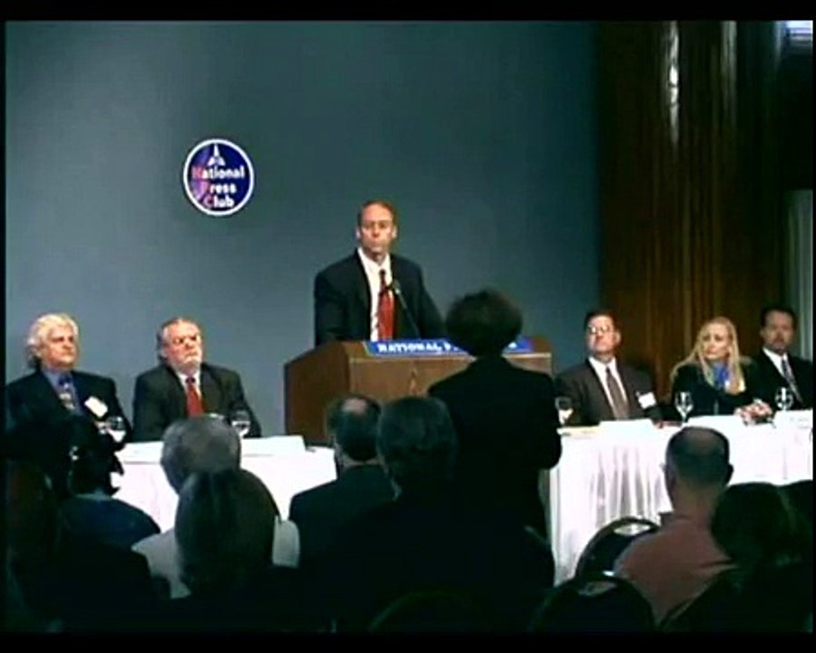Dr. Steven Greer takes  questions from the press - the Disclosure Project
