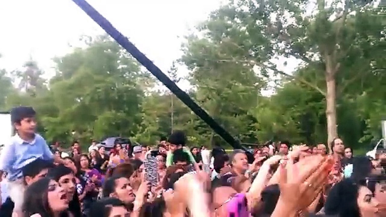 Valy - Come on Lets Dance Live in Toronto Concert 2013- (HD)