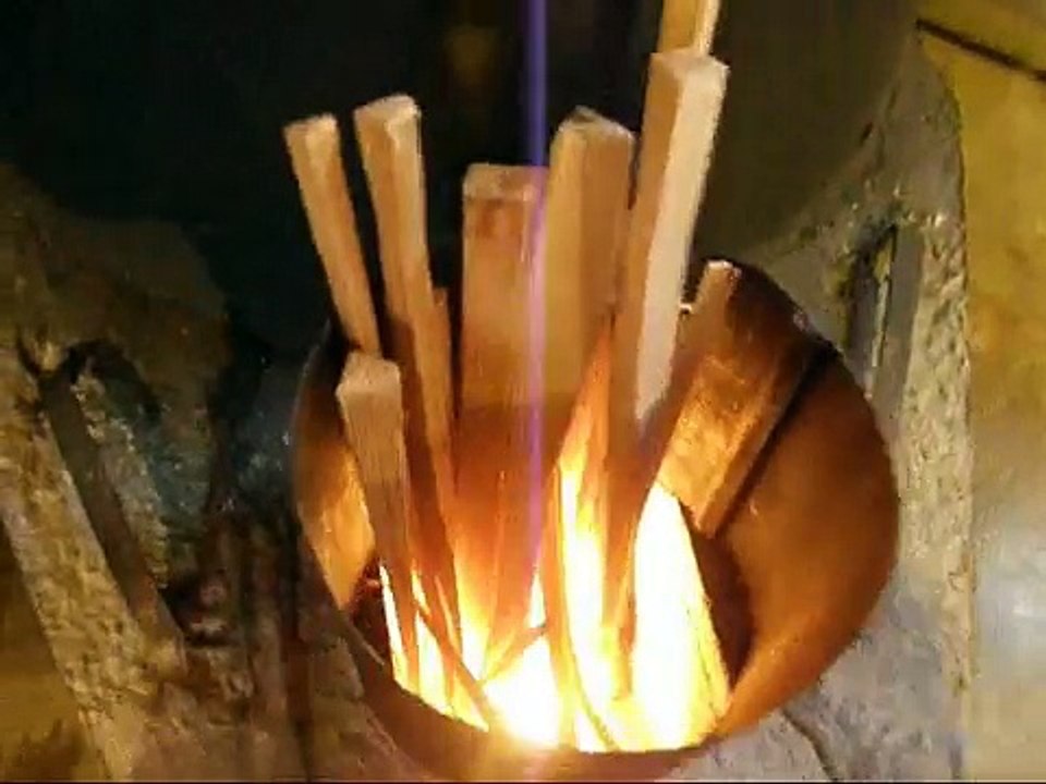 rocket-stove - allumage.wmv