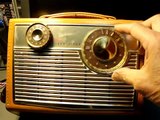 Vintage transistor radio of 1960 - GE  P776B