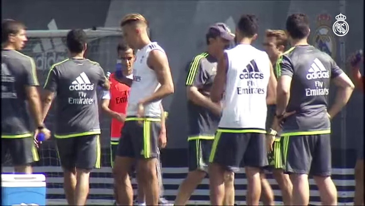 Real Madrid train again at Ciudad Real Madrid _ Nuevo entrenamiento en la Ciudad Real Madrid