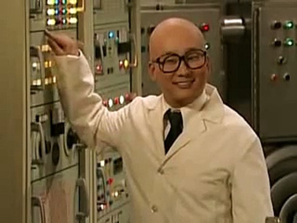 Mad Tv - Bobby Lee at work