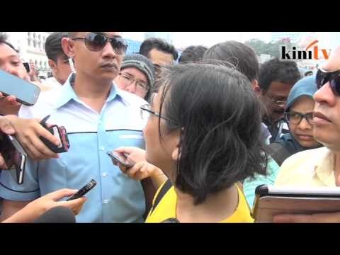 2:55pm - BERSIH sedia sambut Mahathir sebagai peserta