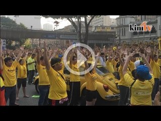 8.30am - BERSIH dimula dengan solat, 'Negaraku', senaman