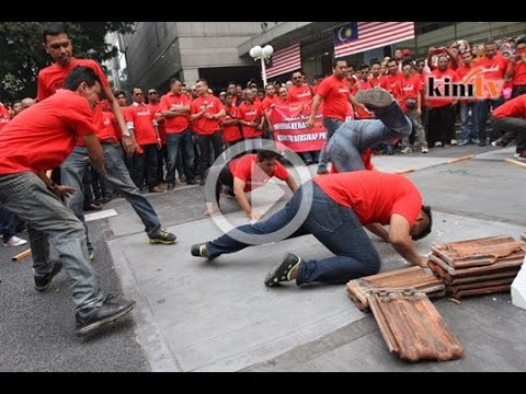 'Baju merah bukan nak berparang dengan BERSIH'