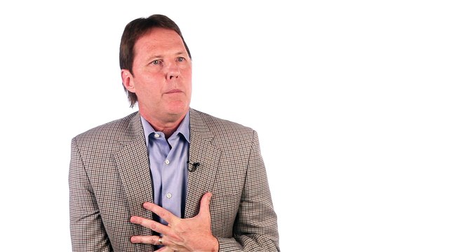 Omaha Truck Accident Lawyer - Knowles Law Firm