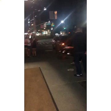 ✧gette's edits✧ LOUIS EATING HIS LITTLE FOOD WITH HIS LITTLE FINGERS