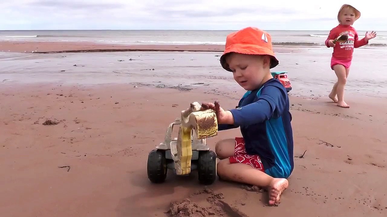 PEI BEACHES | PEI FAMILY VACATION | KIDS TRUCKS ON BEACH | PRINCE EDWARD ISLAND