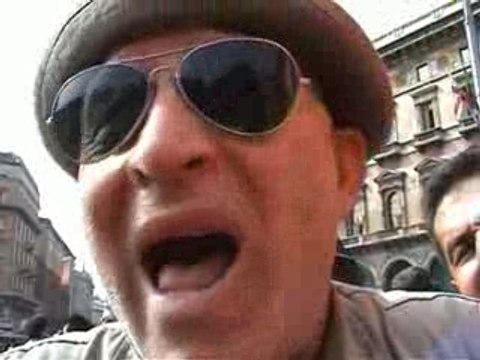 Sit-in in Duomo a Milano (Blogosfere)