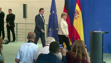 Migrants: "le plus grand défi pour l'Europe", estime Rajoy