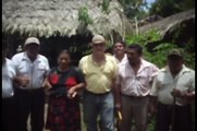 Con pobladores indígenas de Talamanca - Ottón Solís