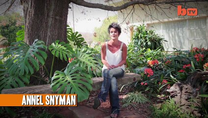 Cute Otter Is Best Friends With Lions And Hyenas