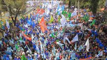Miles de trabajadores exigen en Indonesia mejores salarios