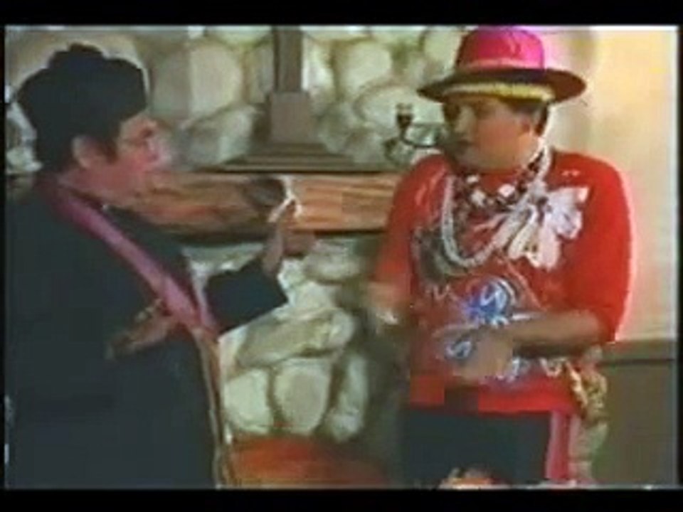 Teto el monaguillo vs La colorina