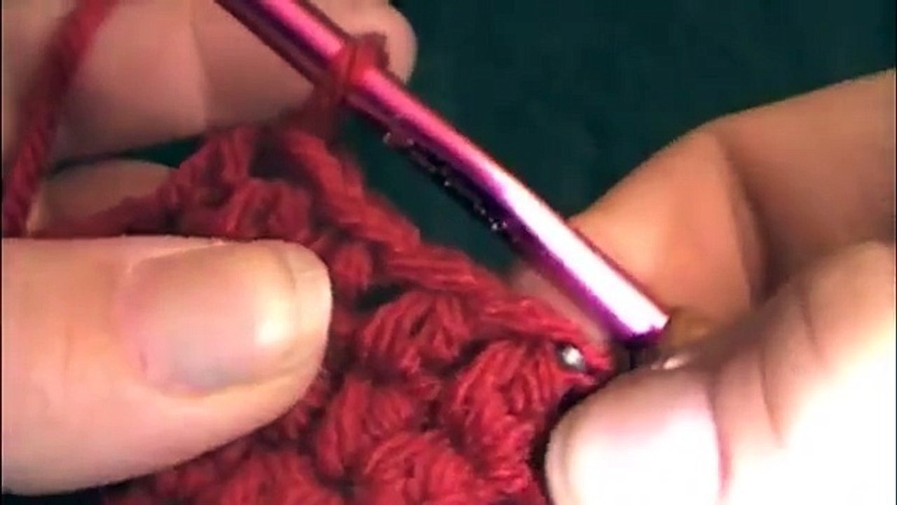 How to Crochet an Easy Beanie - Tutorial Thursday!