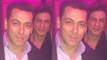Salman Khan Clicks SELFIE With Shahrukh Khan
