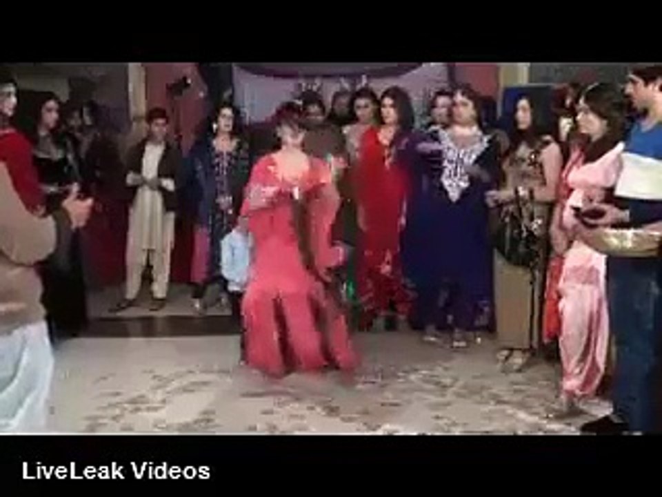 A amezing dance girl on song