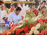 YSR Family pays tribute to YSR at Idupulapaya