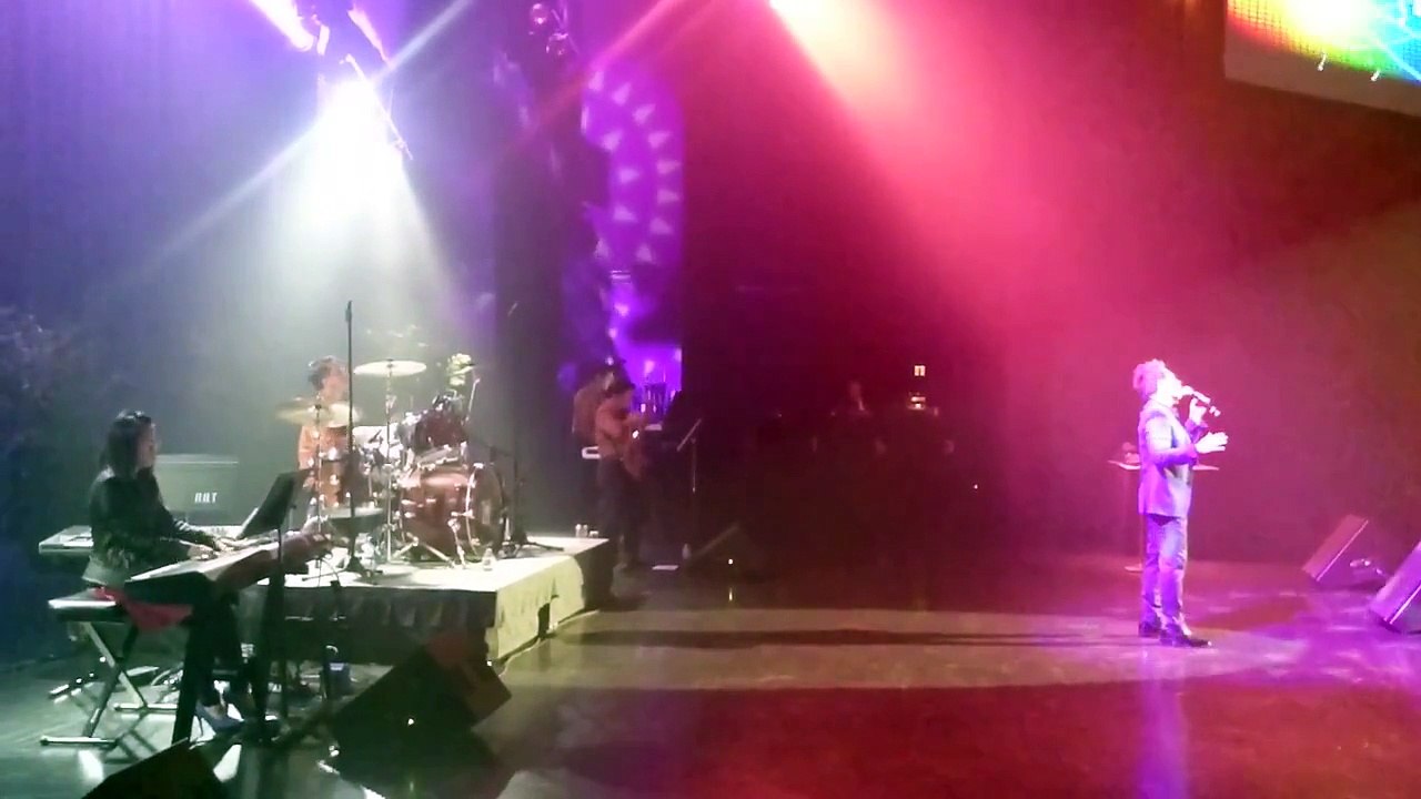 Em oi Ha Noi pho - Ha Noi mua vang nhung con mua (The Connection band)