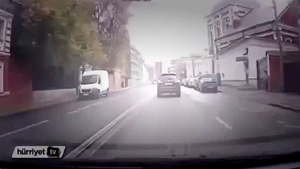 Brezilyalı çılgın motorcu ölümle dans ediyor !