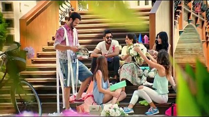 Yo Yo Honey Singh_ Dheere Dheere Video Song (OFFICIAL) _ Hrithik Roshan, Sonam Kapoor - YouTube (360p)