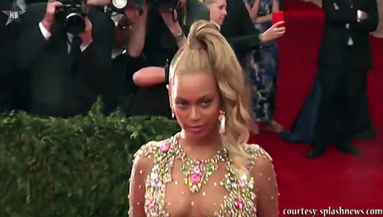 Nicki Minaj & Beyonce Debut ‘Feeling Myself’ Video While Twerking On Each Other