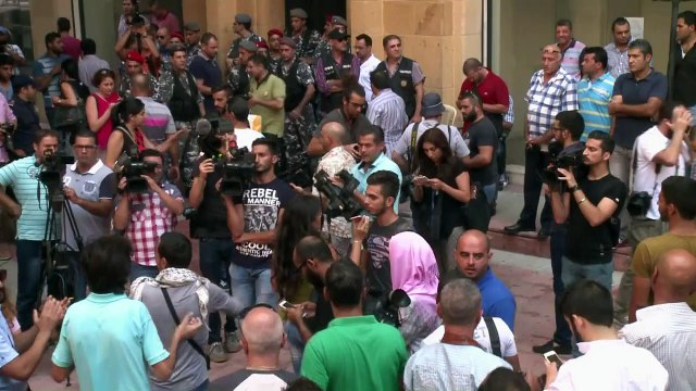 Protesters occupy Lebanese environment ministry over trash