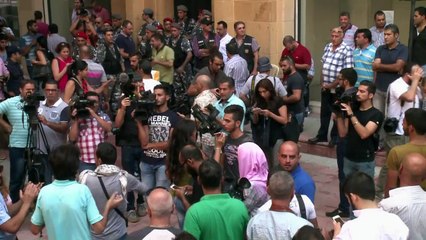 Protesters occupy Lebanese environment ministry over trash