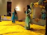 Desi Pakistani Girls Dancing in mehndi