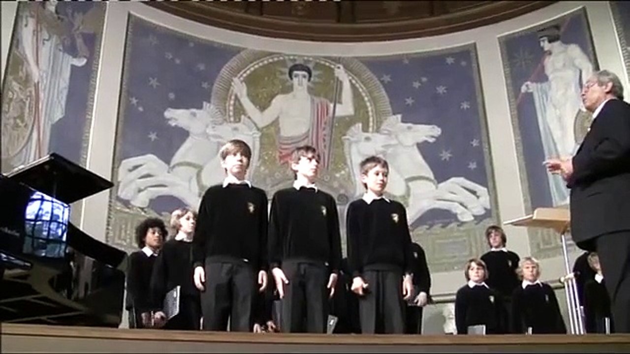 Toelzer Knabenchor  - June 2009 - Mozart  - Drei (zehn !)  Knaben
