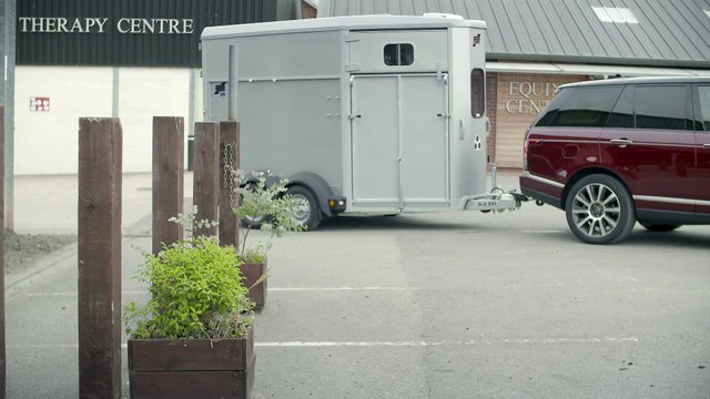 Land Rover makes real sci-fi with invisible Trailer at the back of your car...