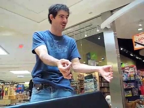 Magic Tricks - Mall Flirting - Notice girls walking by