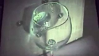 breaking a wine glass using resonance