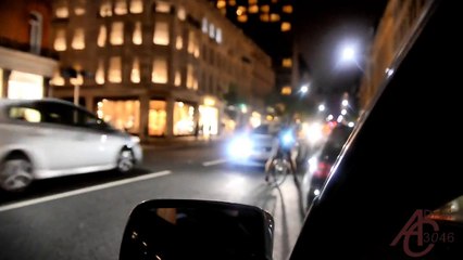 Une Mercedes CLK 63 AMG met fin à une altercation avec un cycliste en fraisant un burnout épic