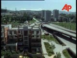 BOSNIA: SARAJEVO: BOSNIAN SERB GUNNERS TARGET CITY CENTRE June 21, 1995