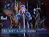 Bon Jovi Como yo nadie te ha amado e This ain't a love song