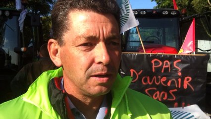 Agriculteurs sur l'A13