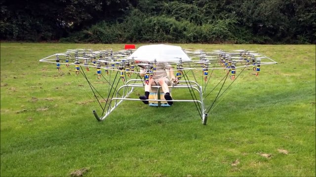 Un engin volant fonctionnant avec 54 moteurs de drone