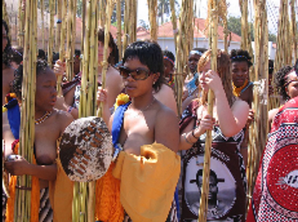 Swaziland Reed Dance ceramony video Background music courtesy