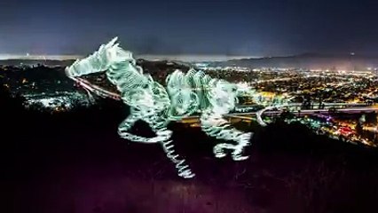 Une animation a coupé le souffle en timelapse et light painting