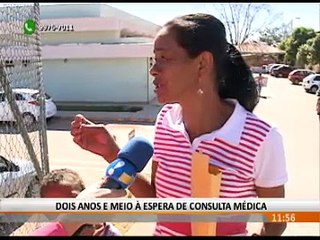 DOIS ANOS E MEIO À ESPERA DE CONSULTA MÉDICA