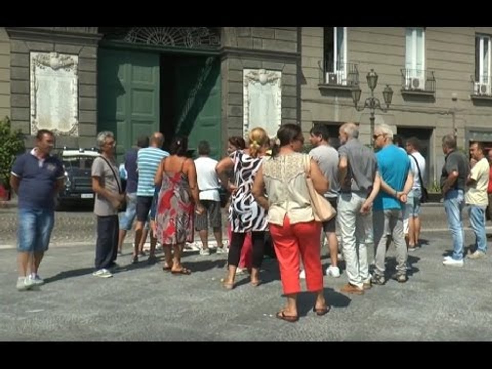 Napoli - I lavoratori del Cub protestano contro De Magistris (01.09.15)