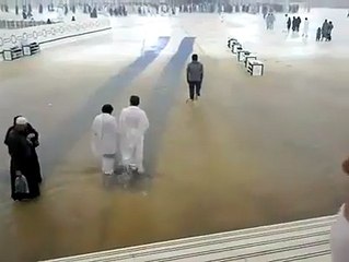سبحان الله! حرم شریف میں بارش کا خوبصورت منظر