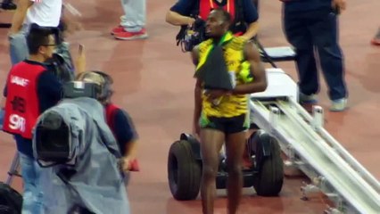 Chinese Cameraman falls on Usain Bolt