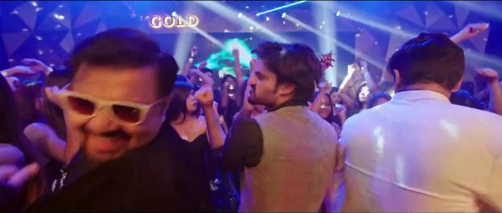 Mika Singh: "Khul Jaye Botal"_ Music Video from Jawani Phir Nahi Ani